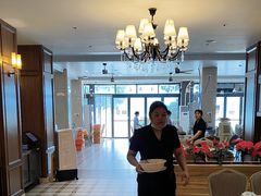 -鹏城人家海鲜酒家·23年老字号(较场尾店)