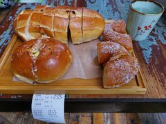 甜甜圈-仙峰天然面包(迎宾路店)