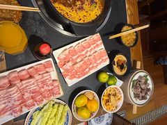 -沸炉重庆老火锅(军事博物馆店)