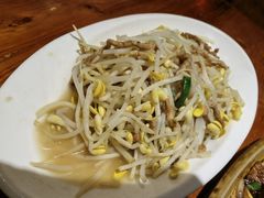 肉炒豆芽-禧福徕盆盆香川菜馆