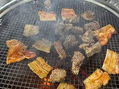 -小辣椒火盆烧烤(温泉南街店)