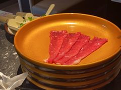 -牛YO寿喜烧·铁板烧和牛火锅自助(市府恒隆店)
