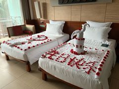 -三亚湾海居铂尔曼度假酒店