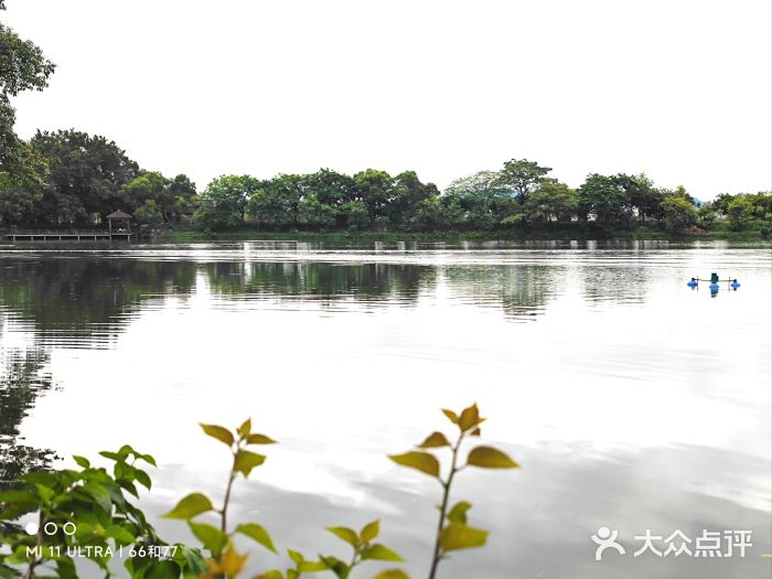 星湖旅游景区七星岩图片