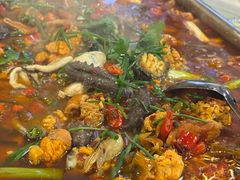 -牟记江湖重庆地标特色菜鱼蛋海鲜羊蝎子(巴南区黑金冠十多年好店)