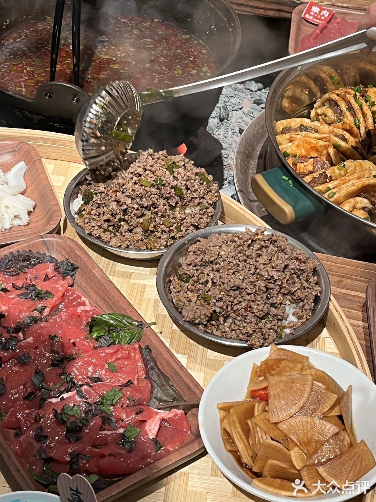 苏州吃到的｜肉多到piu出来的渣渣牛肉花卷‼️