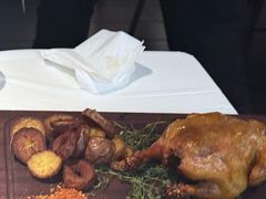 -LESCEDARS Brasserie Bistro香柏树