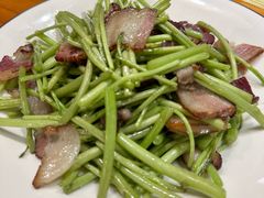 -莲餐厅·湖北菜·潜江小龙虾店(愚园路店)
