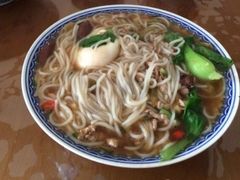 -邱芳粉店(迎宾大道旗舰店)