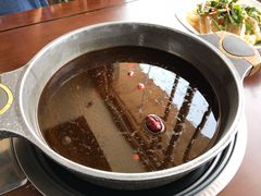 老汤（微辣）-亿诣蝎府炸酱面羊蝎子火锅(酷车小镇店)