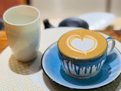 -LEO CAFE
