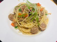 -菲滋意式休闲餐厅(北仑银泰城店)