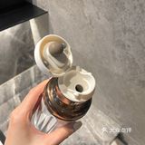 问了店员说是今天刚出来的新品，白色珠光镜面好好看呀