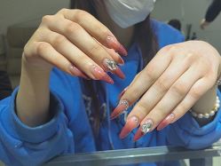 -艾珂·美甲美睫