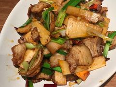 -云海肴·汽锅鸡·云南菜(天山百盛优客店)