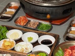 -围炉肉舍•炭烤活鳗•丹东海鲜烤肉(步行街店)