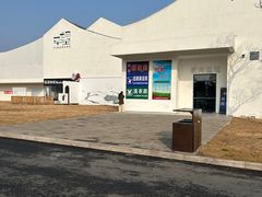 -平望服务区·停车场