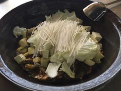 -屯老二农家铁锅炖·行业领军者(梅江店)