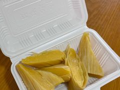 玉米粑粑-串王阿三烧烤·小龙虾·烤鱼(拱墅胜利河美食街店)