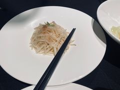 -鲁采LU STYLE(新天地店)