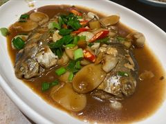 家常烧舟山鲳鱼-老头儿油爆虾·知味杭州(爱琴海购物中心)