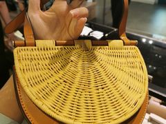 -Charles & Keith(Siam Center)