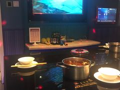 -唯爱KTV聚会餐厅(仙林东城汇店)