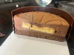 -VERIE BAKEHOUSE