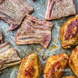 巷子里的宝藏烤肉店💁🏻‍♂️这烤肥牛简直香迷糊了🤤 