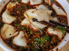 酸汤牛肉水饺-回坊马二饺子馆