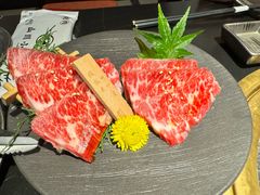 -山川小町·极番烧肉(新地假日广场店)