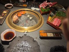 -铭牛烧肉·和牛海鲜自助(高新月牙湖店)