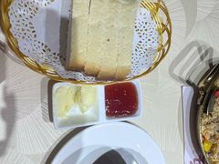 切片面包-华梅西餐厅(哈尔滨中央大街店)
