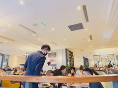 -港丽餐厅(高德置地店)