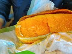 -麦当劳(展览路店)