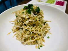 葱油拌笋衣-小大董·烤鸭(王府井apm店)