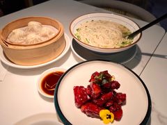 镇江排骨-翡翠拉面小笼包(岭南新天地店)