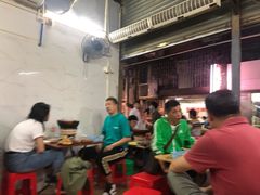 大堂-威邵鸡煲(西华路总店)