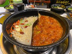 鸳鸯锅-钢管厂五区小郡肝串串香(南山店)