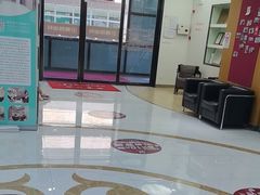 -雅悦齿科(顾村公园店)