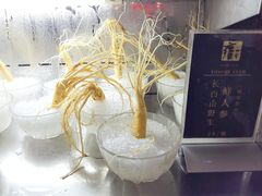 -雍和会海鲜姿造自助(湖东路店)