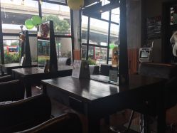 -PE SALON