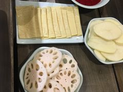 -红九格老火锅(三峡广场店)