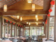 -美食村花园餐厅