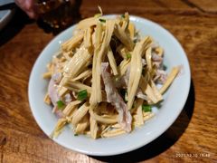 葱香腐竹拌鸭掌-小吊梨汤·北京菜·烤鸭(鸟巢店)