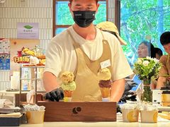 -LUNEURS月乐诗·烘焙甜品(华山路店)