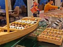 -荣誉国际酒店-云顶旋转餐厅