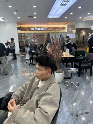 -藤野造型烫染·漂发