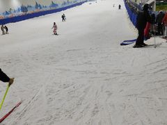 -乔波室内滑雪场