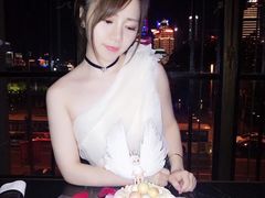 景观位-L'ATELIER de Joel Robuchon(外滩18号店)